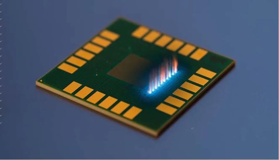 可持續(xù)高效的微加工解決方案——用高能、大功率、納秒紫外激光切割5G柔性PCB材料